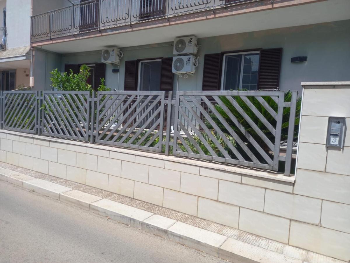 Apartament La Dimora Di Angela Conversano Zewnętrze zdjęcie